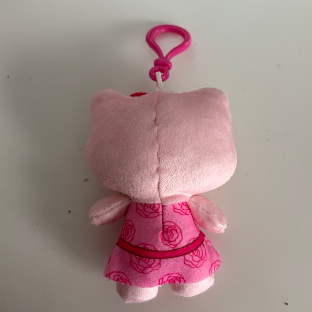 Hello Kitty Keychain Bundle - Picture 5 of 9